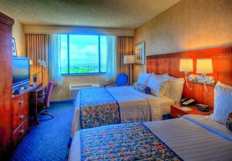 Courtyard By Marriott Denver Cherry Creek Zewnętrze zdjęcie
