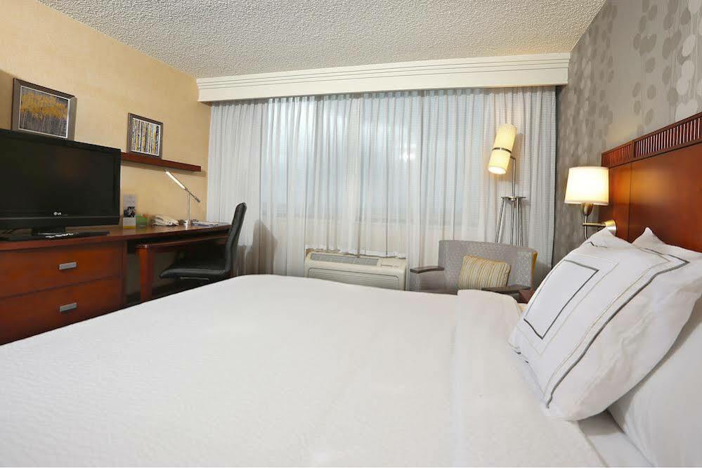 Courtyard By Marriott Denver Cherry Creek Zewnętrze zdjęcie